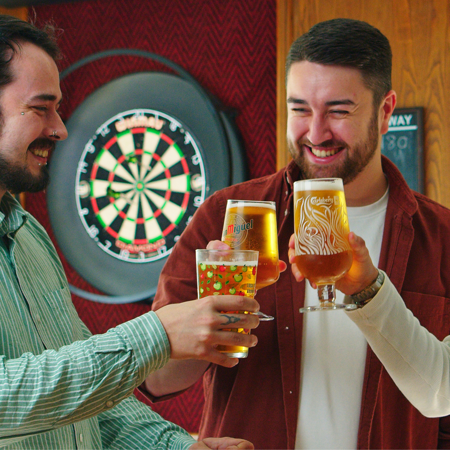 Raise a glass This Father's Day at The White Lion in Ripley!